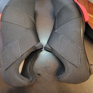 Peloton compatible bike shoes